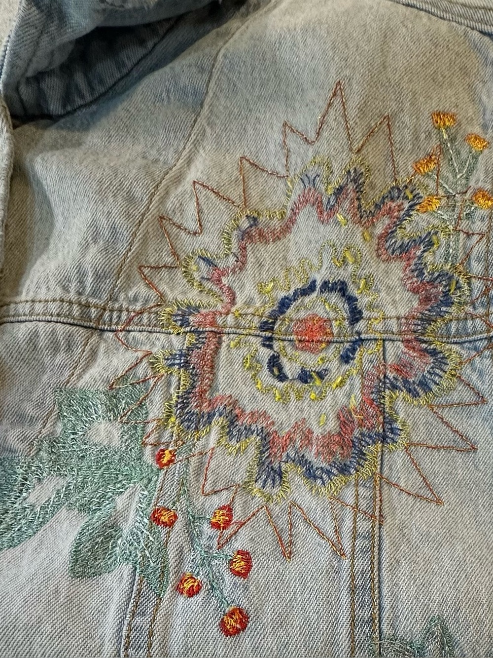 White Stag Light Blue Denim Jacket with Multicolor Floral Embroidery. - Picture 9 of 15